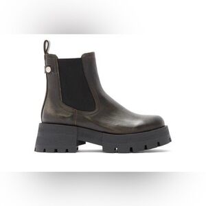 Chunky Steve Madden Black and Brown Ankle Boots